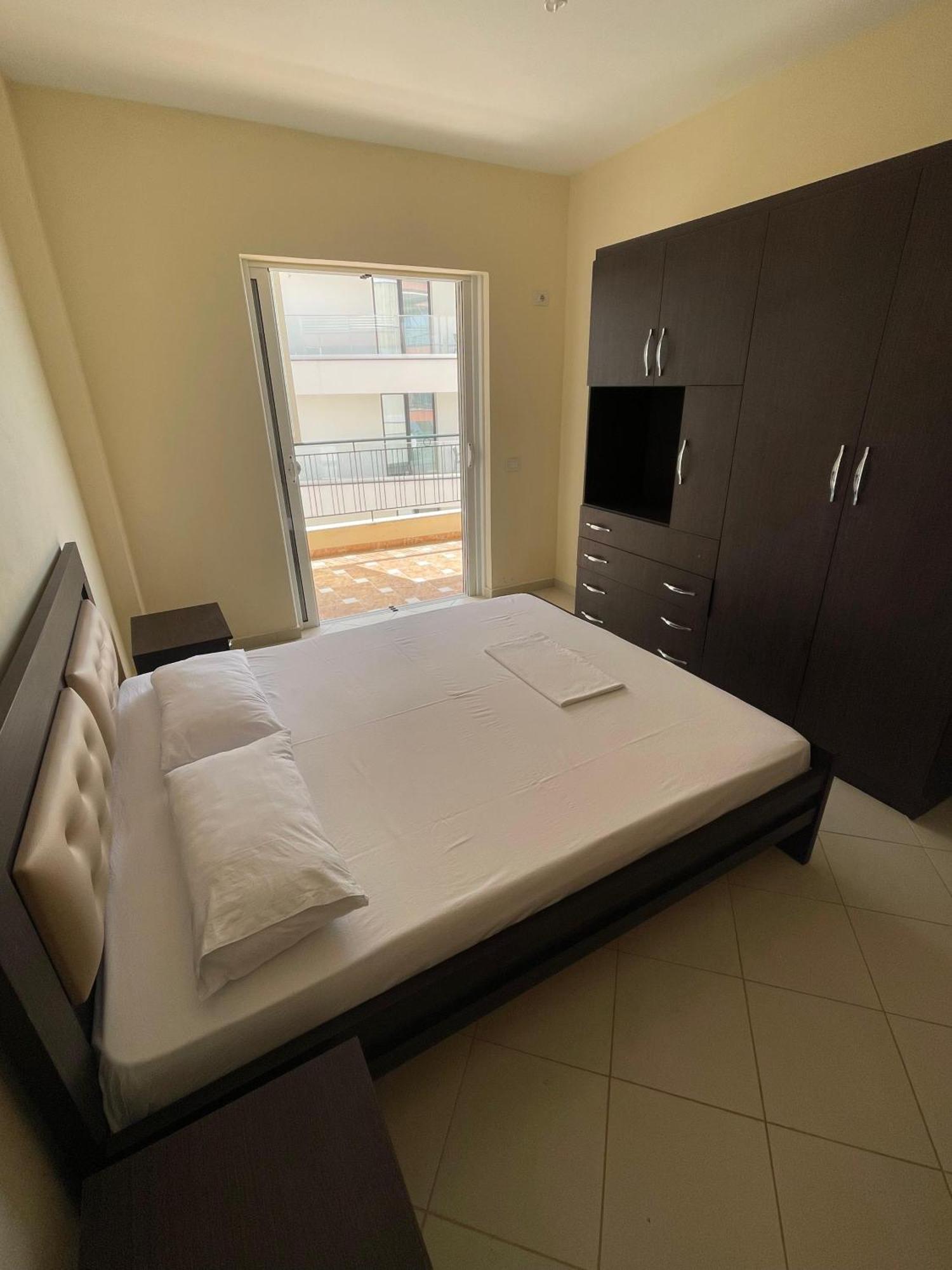 Lovely 3-Bedroom Apartment Rei Sarande Luaran gambar